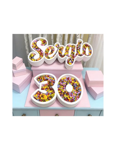 Nombre de corcho para colocar en mesas dulces o cualquier tipo de evento