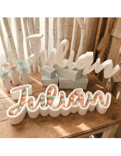 Nombre de corcho para colocar en mesas dulces o cualquier tipo de evento